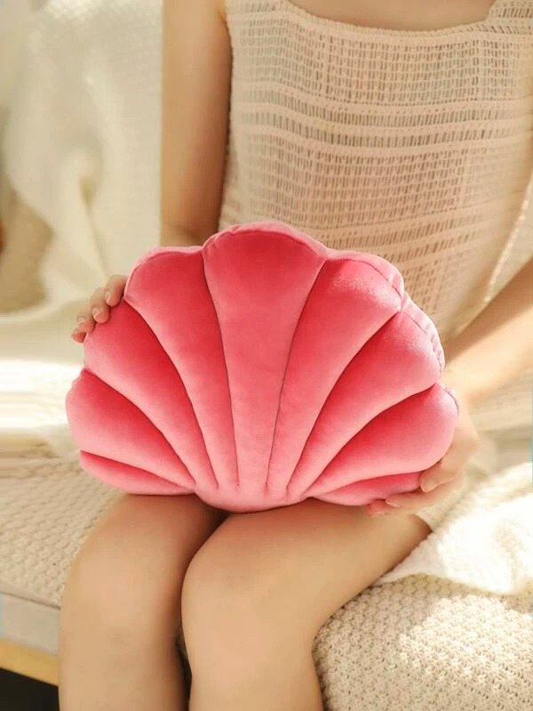 Shell Design Decorative Pillow