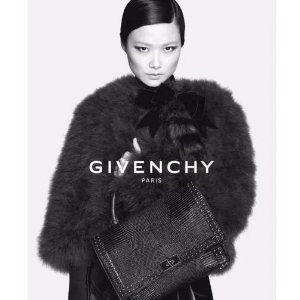 SSENSE黑五Givenchy纪梵希手袋、服饰等大促销