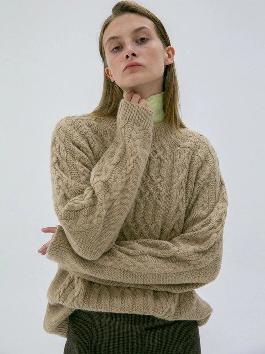 Cable Knit Sweater Beige