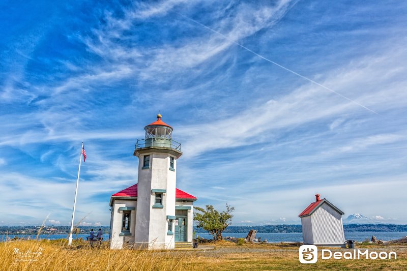 Lighthouse1.jpg