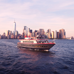 纽约天际线World Yacht Vessel邮轮租船特惠