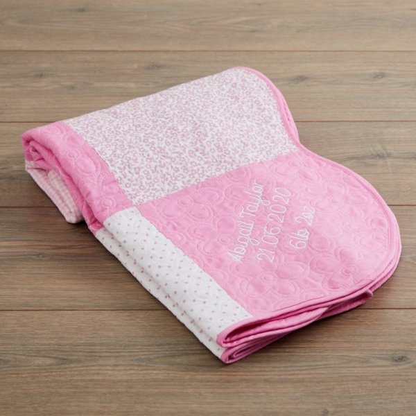 Personalized Pink Patchwork Quilt Welcome %1