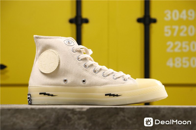 Offspring-x-Converse-Chuck-70-Community-White-1.jpg