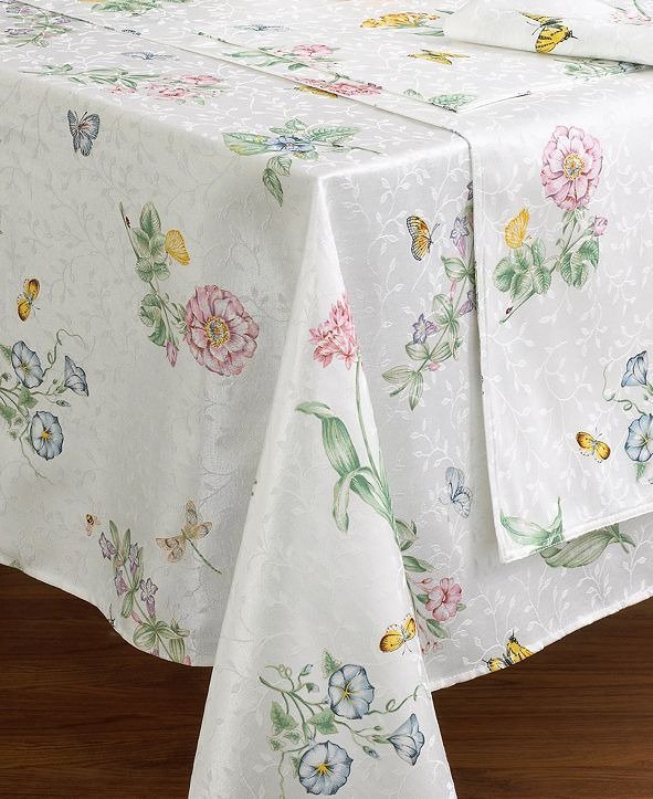 Butterfly Meadow Oblong 60" x 102" Tablecloth