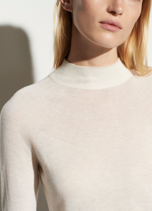 Seamless Funnel Neck Pullover