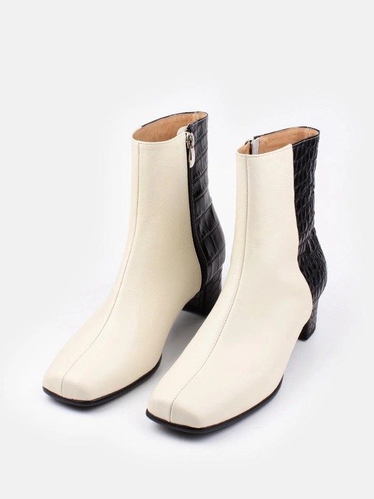 Middle Boots Ivory