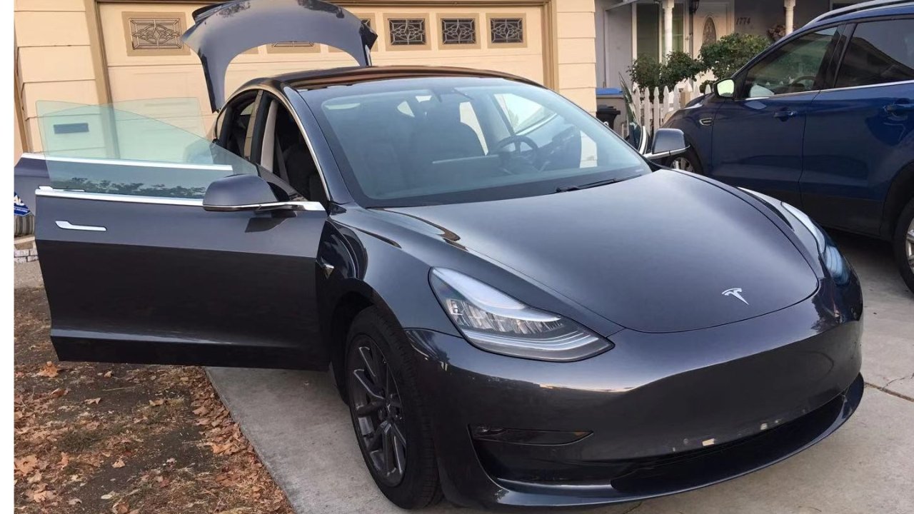 不经意间买下的Tesla Model 3 惊艳到了我