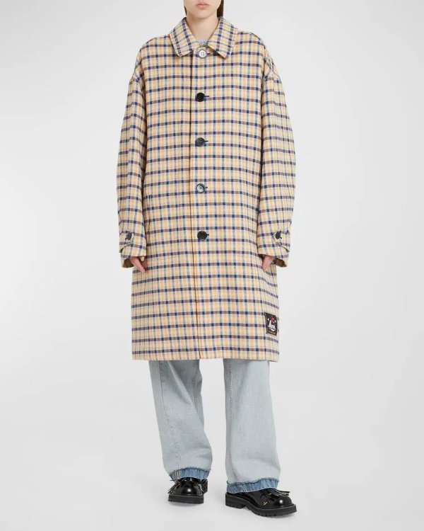 Oversized Reversible Coat With Collar And Cut On The Back Of The Neck