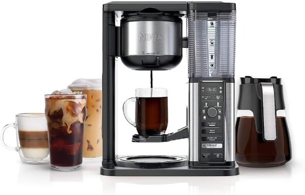 CM401 专业 10 杯咖啡机，具有 4 种冲泡方式，适合研磨咖啡，内置水箱，折叠式起泡器和玻璃水瓶，黑色，50 盎司。