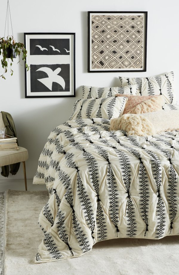 Embroidered Lilou Quilt