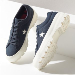 Converse One Star Lugged Sneaker