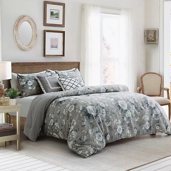 Gwendolyn 5-Piece Reversible Comforter Set in Taupe | Bed Bath & Beyond