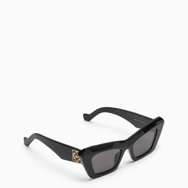 Cateye black sunglasses