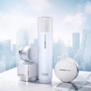with your purchase over $100 and 2 deluxe samples @ AMOREPACIFIC（爱茉莉美国官网）