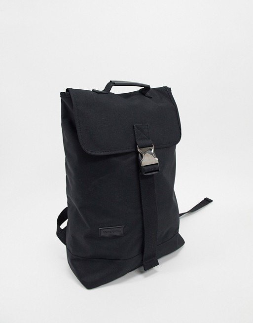 clip backpack in black 