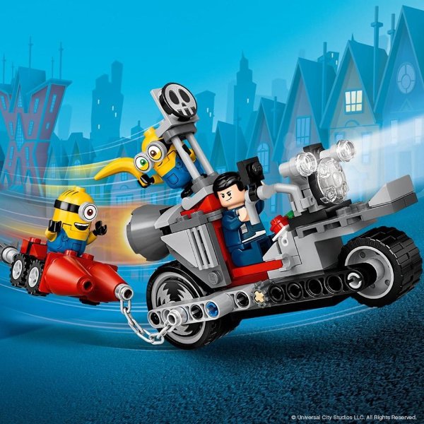 Unstoppable Bike Chase 75549 | LEGO® Minions | Buy online at the Official LEGO® Shop US