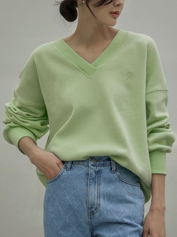 (T-6279) Mellow V-neck Embroidered Sweatshirt_3 Colors