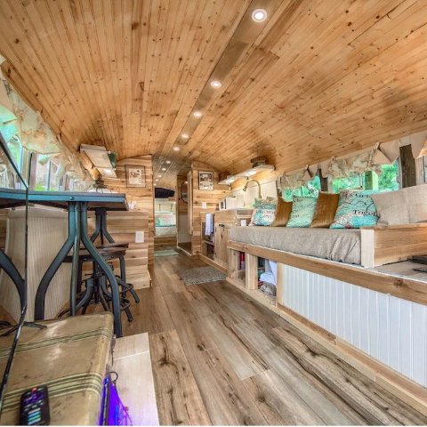 德州Canyon Lake 露营房车小屋