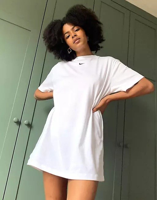 essential T-shirt dress in white