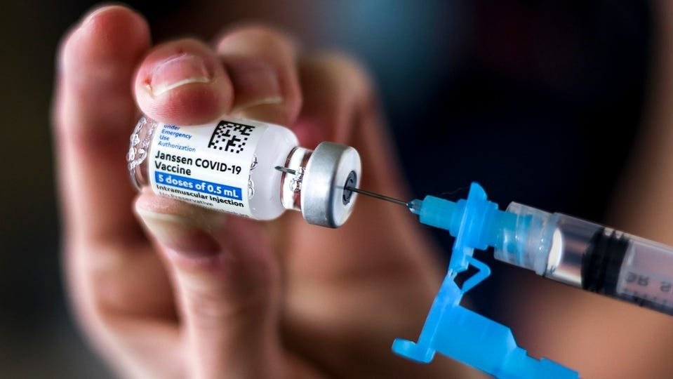 Moderna和强生已向FDA提交新冠疫苗加强针使用授权申请