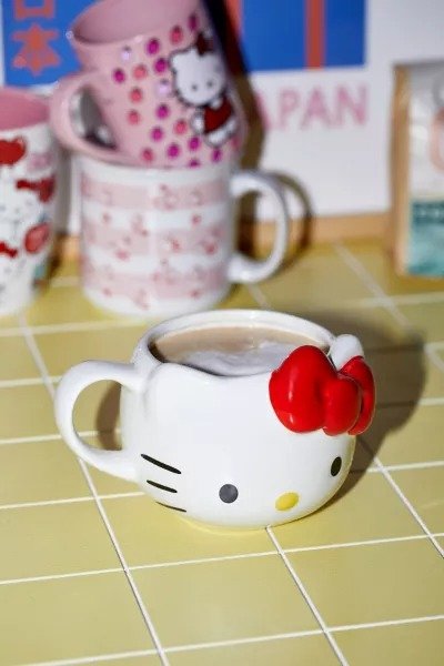 Hello Kitty 3D Red Bow 22 oz Mug