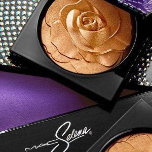 MAC Cosmetics 即将上新Selena 联名系列 超美玫瑰雕花高光