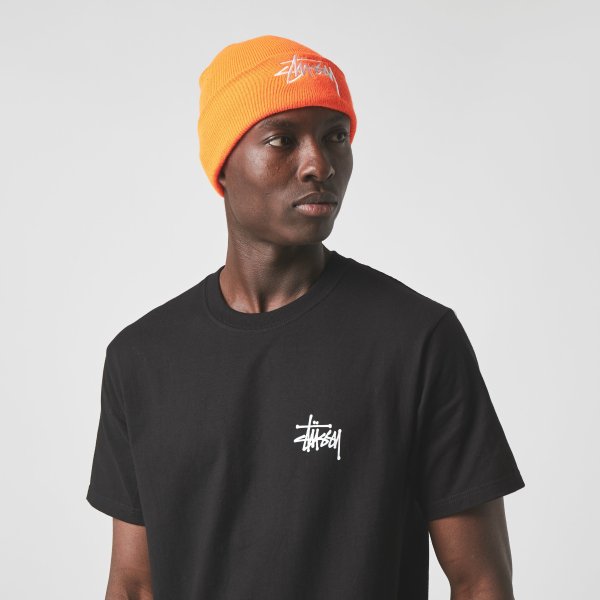 橙色针织帽