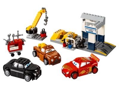 Smokey's Garage - 10743 | Disney™ | LEGO Shop