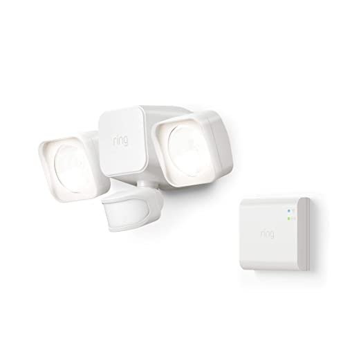 Smart Lighting – Floodlight, Battery-Powered, Outdoor Motion-Sensor Security Light, White (Starter Kit)