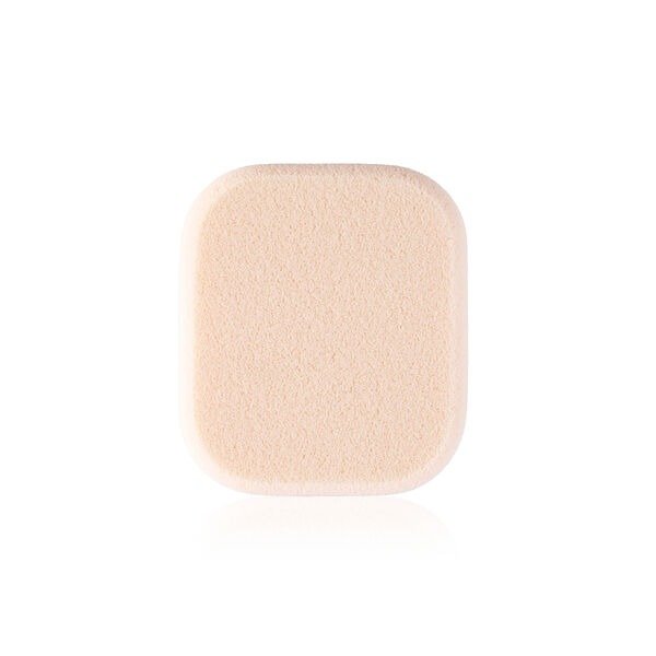 Radiant Powder Foundation Sponge | Cle de Peau Beaute