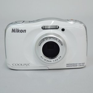 Nikon Refurbished COOLPIX S33 13.2MP Water Shock Freezeproof Digital Camera