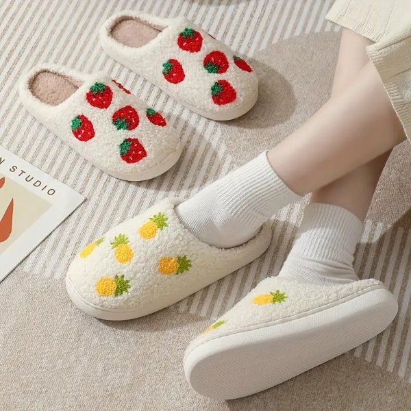 Pineapple Pattern Fuzzy House Slippers, Closed Toe Slip On Plush Flat Shoes, Cozy & Warm Home Slippers