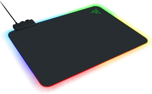 萤火虫V2 RGB 游戏鼠标垫