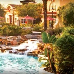 Holiday Inn Club Vacations in Orlando and Las Vegas offer @IHG