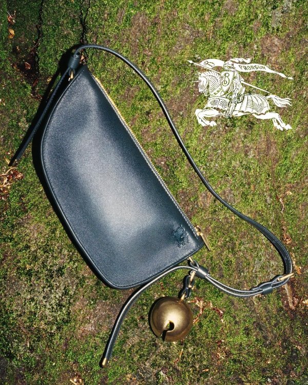 Bell Detailed Zipped Shoulder Bag