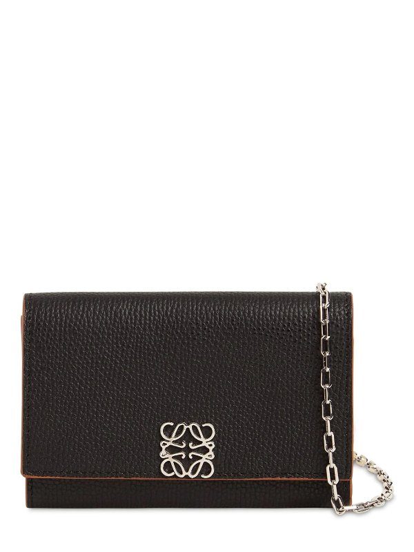 ANAGRAMME GRAINED LEATHER CHAIN WALLET