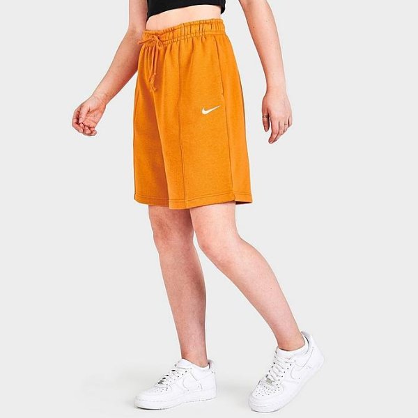 Sportswear Essential 女款短裤