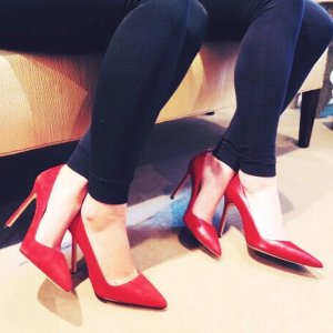 Saks Fifth Avenue精选10双值得拥有的美鞋