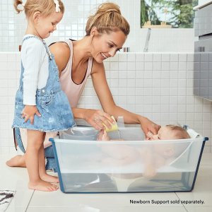 Stokke Flexi Bath Portable Baby Bathtub with Heat-Sensitive Plug
