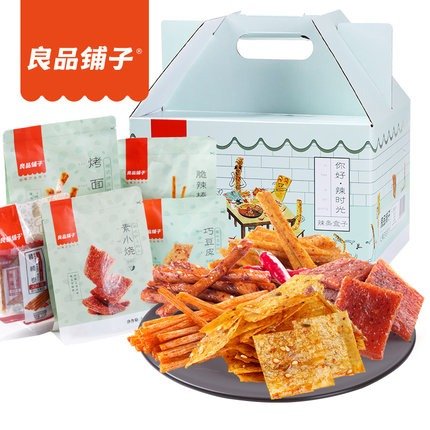 辣时光零食辣条味组合670gx1盒中国