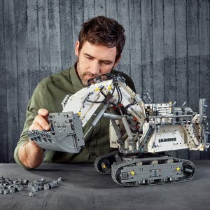独家：LEGO 机械组旗舰 利勃海尔挖掘机42100闪购