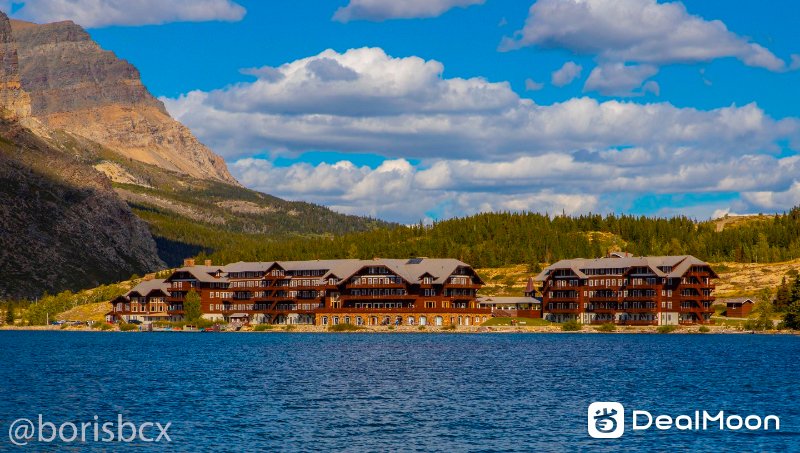 many_glacier_hotel.jpg
