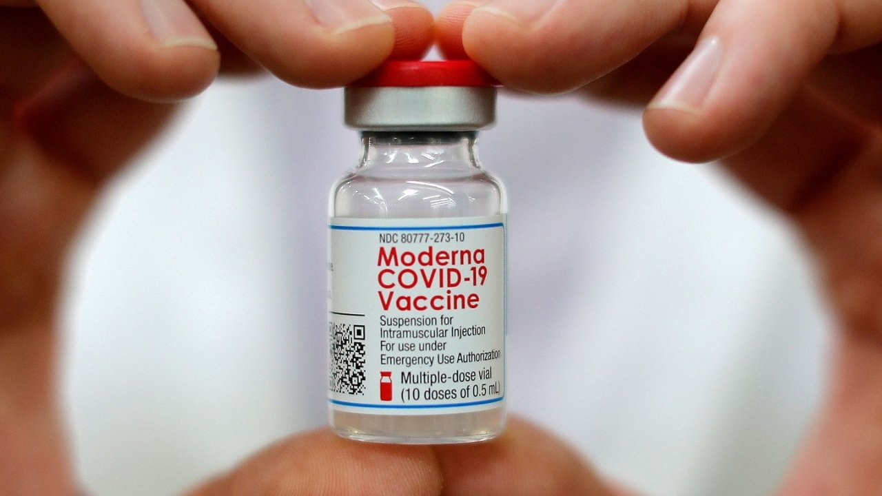 英国批准Moderna新冠疫苗用于6-11岁儿童