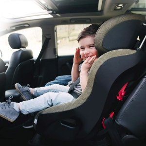 Clek Fllo Convertible Baby and Toddler Car Seat Rear and Forward Facing with Anti Rebound Bar, Noire @ Amazon