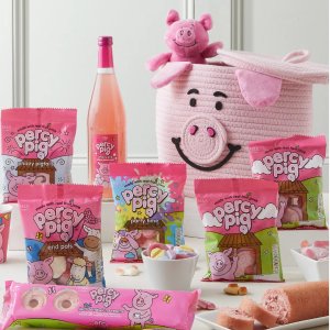 M&S Percy Pig 粉红猪礼盒上架 零食、可爱小猪收纳箱全都有！