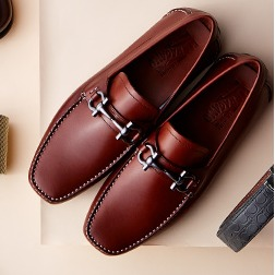 - Grandioso Gancini Bit Leather Loafers