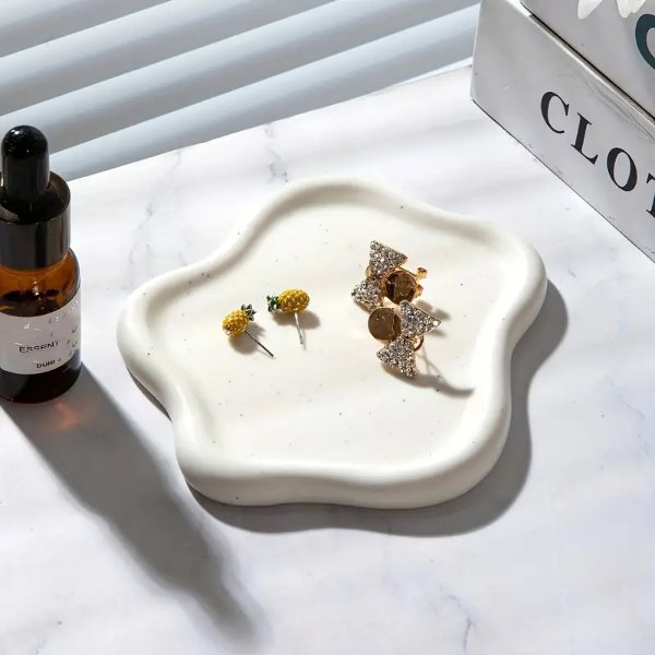 1pc Irregular Jewelry Tray, Ceramic Storage Tray, For Earring Ring Necklace, Home Decor, Christmas Gift, New Year Gift, Gift For Woman ramadan serving tray