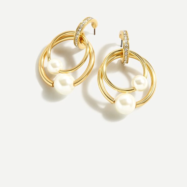Pearl drop hoop earrings