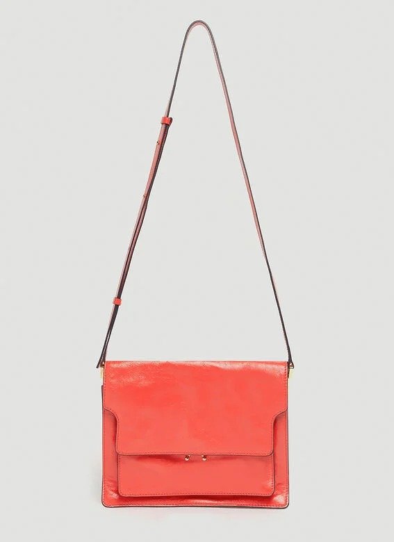 Trunk Soft Shoulder Bag in Red