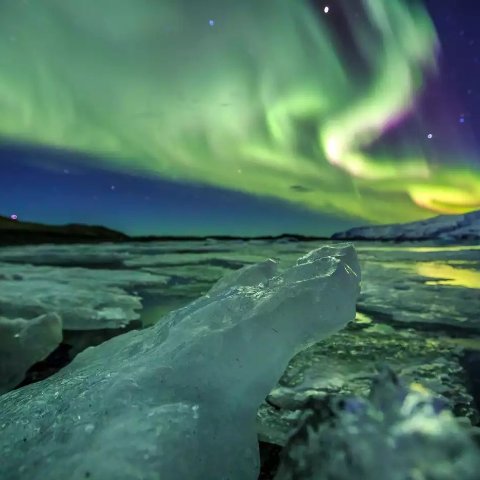 From $549 PPReykjavik Northern Lights and Golden Circle W/Air
